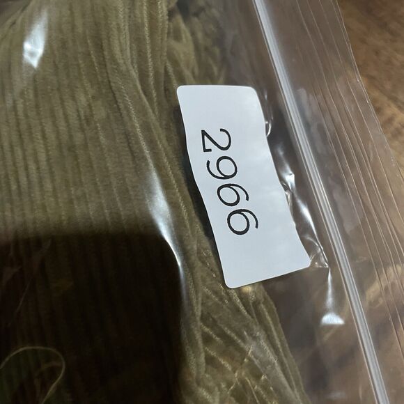 Levis Corduroy Pants 5 Pocket Straight Leg Original Fit Womens 29x30 New - Picture 11 of 11